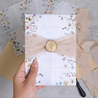 UNIQOOO 50 Pack Blur Wildflower Pre-Folded Vellum Jackets &UNIQOOO Wax Seal Stickers - Baby‘s Breath by UNIQOOO