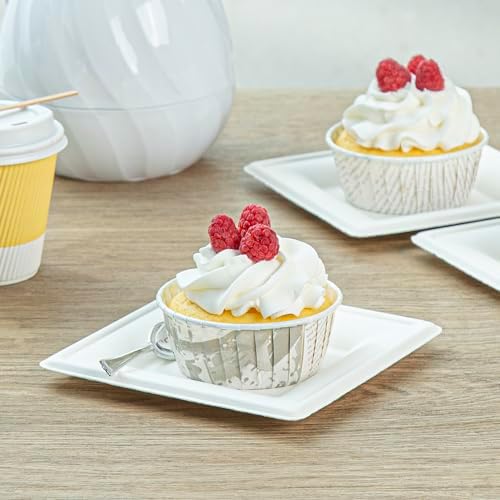 Restaurantware 5 oz Round Paper Newsprint Large Baking Cup, 200 Pack - Image 3