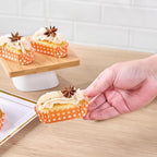 Restaurantware 1 oz Ridged Paper Baking Cups, Orange Polka Dot, 200 Ct - Image 5