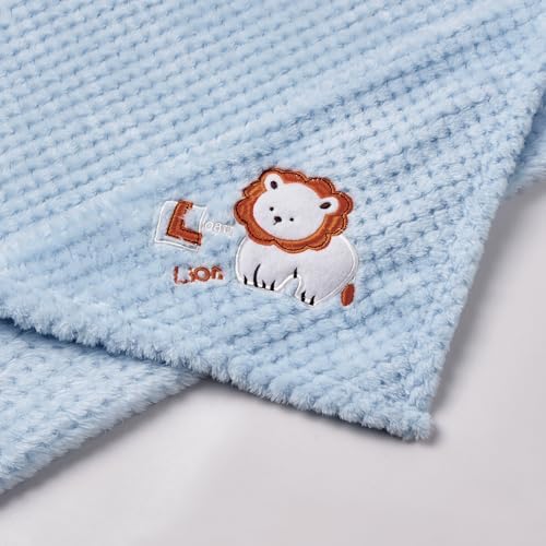 CREVENT Baby Welcome Gift Set Storage Basket with 2 Blankets+ 1 Security Blanket + 1 Taggie + 1 Gift Bag with Ribbon (Blue) - Image 3
