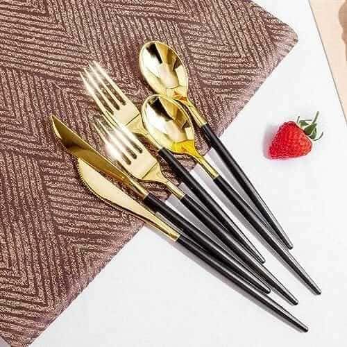 WDF 30Guest Black and Gold Plastic Plates - Gold Plastic Silverware With Black Handle Baroque Black and Gold Disposable Dinnerware for Wedding/Party/Birthday/Halloween - Image 6