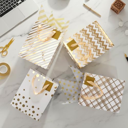 Tenare 24 Pcs Metallic Gold Gift Bags Bulk with Handle and 24 Tissue Paper Gold Foil Gift Bag for for Graduation Wedding Groomsmen Bridal Baby Shower Gifts Holiday Party Favors 3 Size 4.5’’ 9’’ 13’’ - Image 3