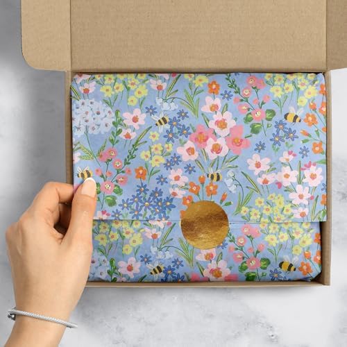Jillson & Roberts 20" x 30" Printed Floral Gift Tissue, Garden Bees (48 Folded Sheets) - Image 4