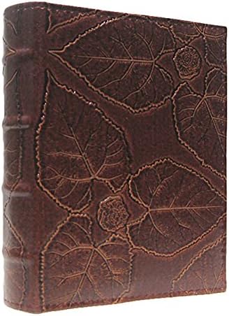 Vintage Pocket Photo Albums for 7 X 5 Inches Prints (Maple Leaves) by Unknown